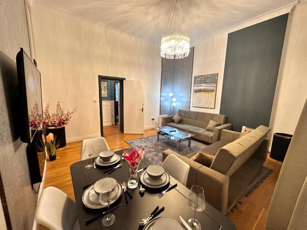 Paddington Station - 2-Bedrooms, 2-Baths And Living Room - Posh Apartment In Central Лондон Екстериор снимка